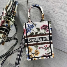 Christian Dior Shopping Bags